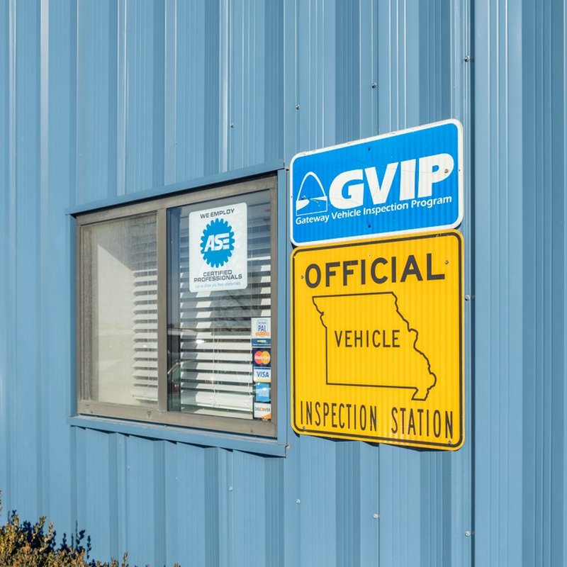 HOOD’S AUTOMOTIVE Updated September 2024 41 Photos & 14 Reviews 198 NW Industrial Ct