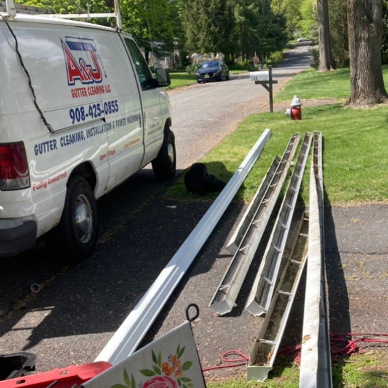 A&J GUTTERS CLEANING Updated September 2024 36 Photos 53 Geneva