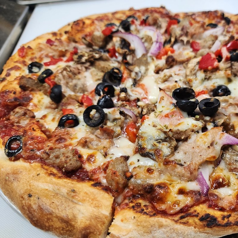 BLACK ROCK PIZZA Updated July 2024 160 Photos & 188 Reviews 1770