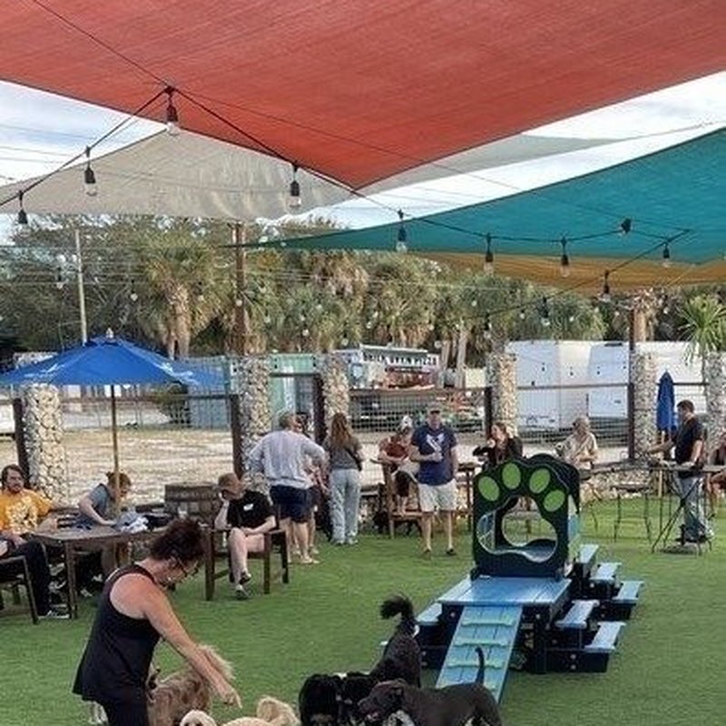 BOO’S ICE HOUSE & DOG BAR Updated June 2024 70 Photos & 35 Reviews