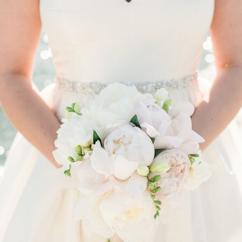 AMAGANSETT FLOWERS BY BETH Updated August 2024 17 Photos & 24