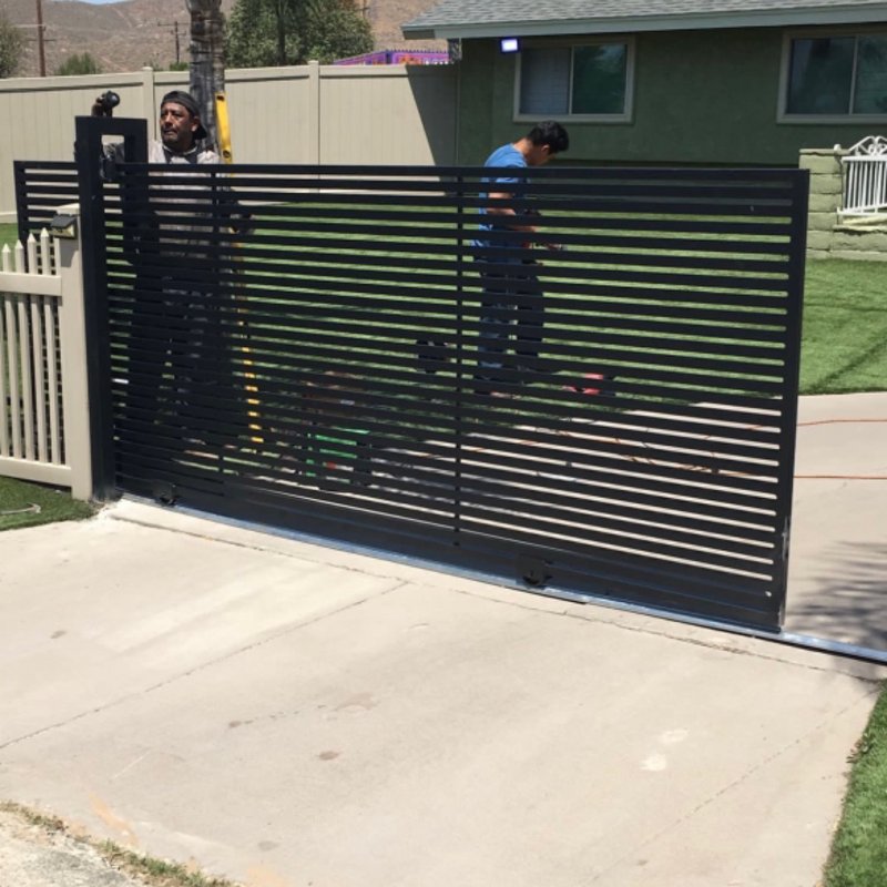 MASTER GARAGE DOOR AND GATE REPAIR Updated June 2024 424 Photos