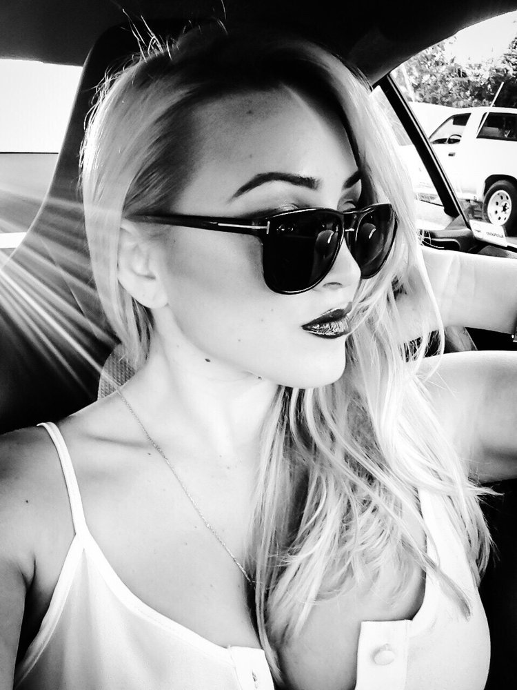 Photo of Champagne B.