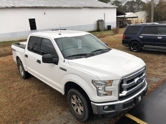 Full Ceramic Window Film Installation - Both these customers are reducing up to 80% IR rays coming into vehicle making the comfort
Of traveling a lot better