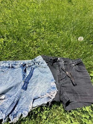 Zipper Harvest & Replacement - We harvested a working zipper (blue) to replace a broken zipper (black) on a clients favorite pair of vintage jean shorts. Zipper Harvest & Replacement - We harvested a working zipper (blue) to replace a broken zipper (black) on a clients favorite pair of vintage jean shorts.