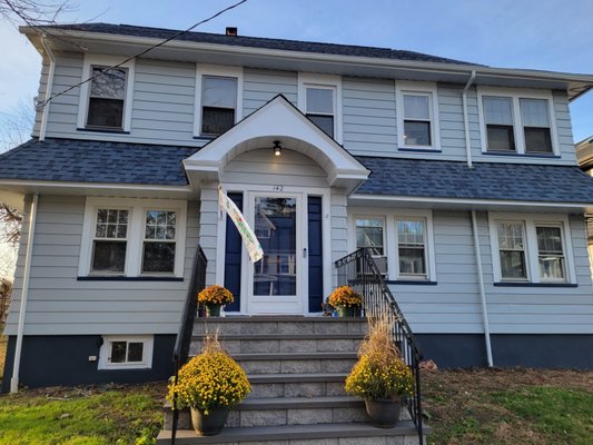 Exterior House Painting - Even these photos are nothing short of amazing, it's only a frozen timelaps of careful surface preparation, color coordination and patient Exterior House Painting - Even these photos are nothing short of amazing, it's only a frozen timelaps of careful surface preparation, color coordination and patient