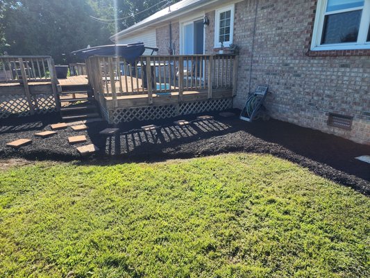 Tear out and mulch job - total tearout and fresh mulching job Tear out and mulch job - total tearout and fresh mulching job