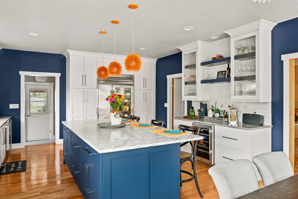 Colorful Beach Kitchen - Gorgeous and colorful Ormond Beach kitchen Colorful Beach Kitchen - Gorgeous and colorful Ormond Beach kitchen
