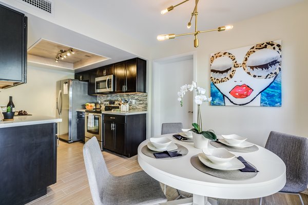 Vacation rental photos - This photo shoot is the start of a wonderful vacation rental condo. Our professional 25 photos are available for only $168.