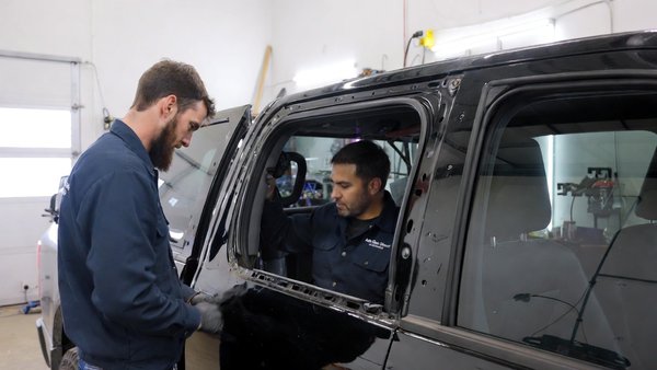 Mobile Door Glass Fix - Fast, reliable auto glass repair and windshield replacement in Austin, TX. From minor rock chip repairs to full windshield swaps, we provide expert service and high-quality materials to get you back on the road safely. Mobile service available—we come to you! Schedule your fix today. Mobile Door Glass Fix - Fast, reliable auto glass repair and windshield replacement in Austin, TX. From minor rock chip repairs to full windshield swaps, we provide expert service and high-quality materials to get you back on the road safely. Mobile service available—we come to you! Schedule your fix today.