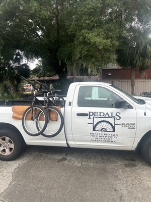 Bike Delivery - Pedals offers free island wide delivery and pickup for orders longer than two days. We deliver the bikes before you check-in and pickup after you leave. One of our team members is taking these two bikes into to Sea Pines for the week. Bike Delivery - Pedals offers free island wide delivery and pickup for orders longer than two days. We deliver the bikes before you check-in and pickup after you leave. One of our team members is taking these two bikes into to Sea Pines for the week.