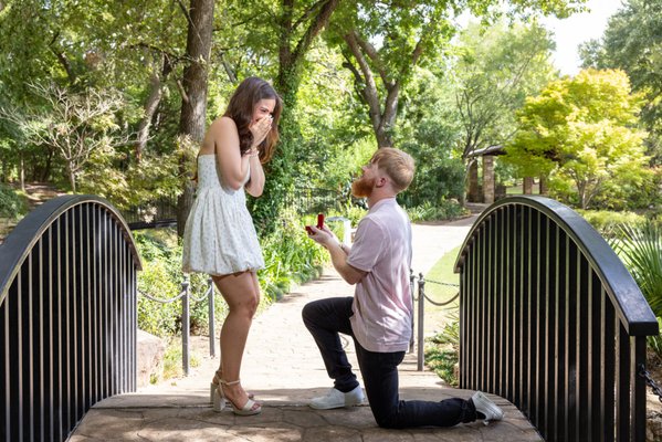 Proposals/Engagement Portraits - For My Entire Example Portfolio Follow This Link:

https://elimabliphotography.pixieset.com/?q=proposal

If you are here Congratulations on deciding to make such a wonderful and big life change! 

I would love to help capture the moment and take some engagement portraits after!