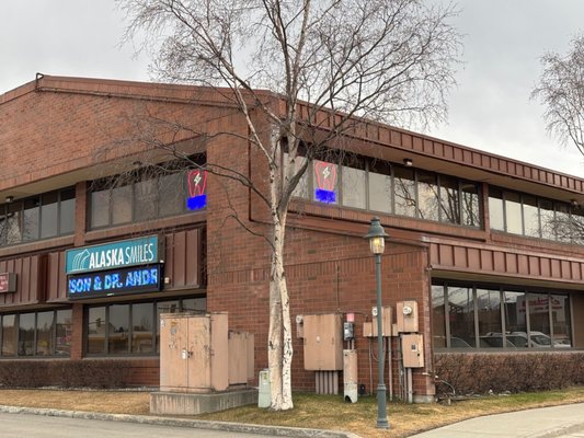 Urgent Dental Relief - Open 9AM–9PM daily for emergency dental care. We offer same-day treatment for tooth pain, infections, extractions, root canals, crowns, and urgent dental needs. Friendly team, fast relief, and walk-ins welcome.