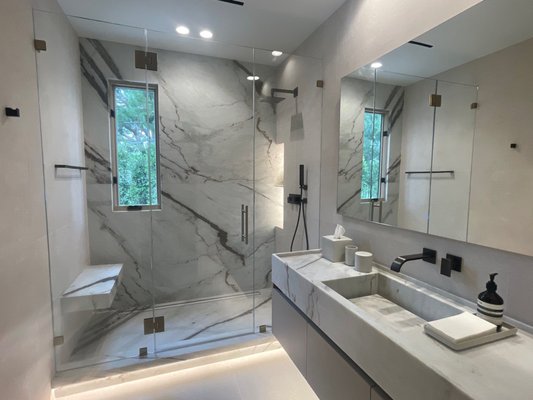 Frameless Shower Install Newport - Custom frameless glass showers installed earlier this month in Newport Beach by Tyler and Peter, featuring 1/2'' Starphire glass and polished nickel hardware. Frameless Shower Install Newport - Custom frameless glass showers installed earlier this month in Newport Beach by Tyler and Peter, featuring 1/2'' Starphire glass and polished nickel hardware.