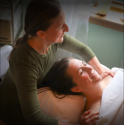 Skin Forensics - In some cases I work with nutritional experts, naturopath and practitioners of Chinese Medicine to get to the root of the problem. Your face is only a reflection of your internal health and the environment around you. With Skin Forensics, we can work together to come up with reasonable solutions, substitutes, and realistic goals and expectations.