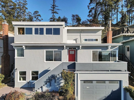 Residential Windows Inside and Outside - We cover all the details. No matter how large or small the task. That is why we are so highly regarded. See our 5 star reviews Residential Windows Inside and Outside - We cover all the details. No matter how large or small the task. That is why we are so highly regarded. See our 5 star reviews