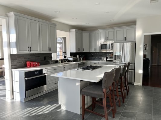 Kitchen Remodel in River Bank 🏡 - Complete kitchen remodel, Porcelain tile flooring & lighting. Kitchen Remodel in River Bank 🏡 - Complete kitchen remodel, Porcelain tile flooring & lighting.