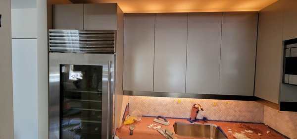 Bathroom and kitchen remodeling project in Manhattan - PGS made one more happy customer!
This marble bathroom and kitchen remodeling project, finished by us in West 20th street in Manhattan, is an amazing example of how we will turn over your old apartment into a luxury environment with a little investment!