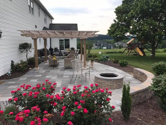 Hillyard's Hardscaping - Hillyard’s Landscaping uses the latest techniques to build lasting hardscape structures.  Design and size has unlimited potential.  Patios, walkways and fire pits are just the beginning!  Let us transform your outdoor area into exactly what you want.  Look for the Hillyard’s Landscaping sign in the local area to see what new projects we are building!