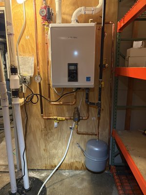 New Navien tankless boiler installation - New tankless boiler made by Navien was installed for the floor heating system.