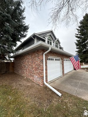 Gutter Install - We specialize in all types of gutters. We can install 5" and 6" seamless gutters and back it with a 10 year workmanship warranty.