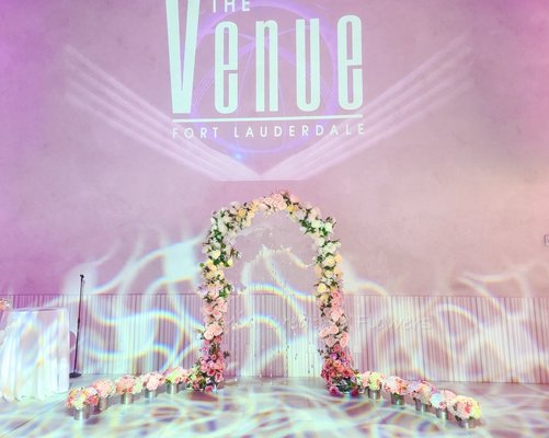 Wedding Arch - Flower decoration for the wedding. Decorating Arch