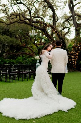 Tutku + Badr - A modern elegant wedding captured in a timeless style. Tutku + Badr - A modern elegant wedding captured in a timeless style.