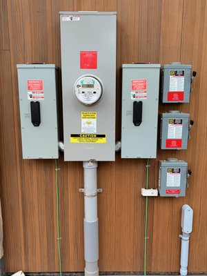 300 Amp Residential Electrical Service - This is a 300 Amp underground electrical service for a home that we did.