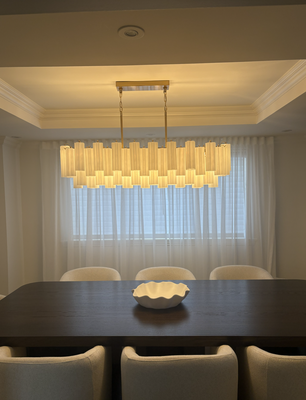 Installation de luminaires - Le coût varie entre $100 et plus de $500 par luminaire, selon le type de luminaire, la hauteur sous plafond et selon qu'il s'agisse de remplacer un luminaire existant ou de créer un nouveau câblage. Installation de luminaires - Le coût varie entre $100 et plus de $500 par luminaire, selon le type de luminaire, la hauteur sous plafond et selon qu'il s'agisse de remplacer un luminaire existant ou de créer un nouveau câblage.