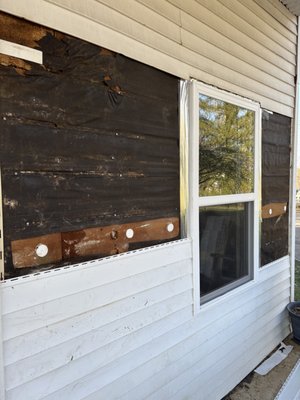 Facade repair - I am often asked to repair the facade. Due to strong winds and exposure to ultraviolet light, the facade deteriorates and becomes brittle. I am happy to do this work.