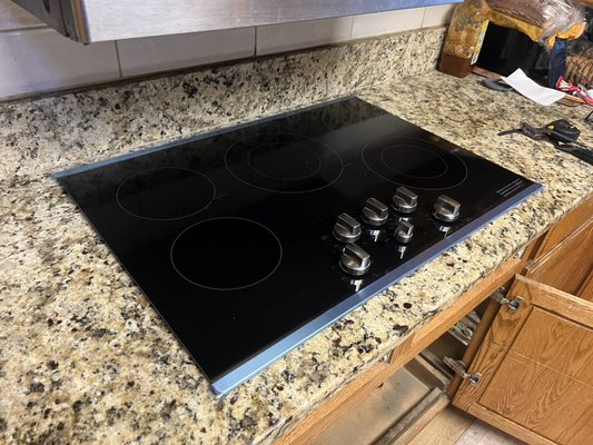 Glass Cooktop installation - Glass Cooktop installation Glass Cooktop installation - Glass Cooktop installation