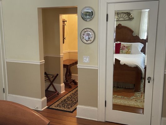 Estate Room - Unwind in our beautifully appointed Estate room, filled with the vibrant colors of "Summer." Featuring a grand Victorian king-size bed with sunshine filling the large room through romantic lace curtains. Decorated with large magnolia paintings and carefully selected antiques that finish this splendid space. The original private bath has a walk-in shower.
Amenities include a complimentary refillable water bottle and slippers for two, bathrobes, cable ready TV, alarm clock with outlets and USB ports, and high speed internet.
Onsite parking allows for a casual two block walk to Mount Dora Historic District. Estate Room - Unwind in our beautifully appointed Estate room, filled with the vibrant colors of "Summer." Featuring a grand Victorian king-size bed with sunshine filling the large room through romantic lace curtains. Decorated with large magnolia paintings and carefully selected antiques that finish this splendid space. The original private bath has a walk-in shower.
Amenities include a complimentary refillable water bottle and slippers for two, bathrobes, cable ready TV, alarm clock with outlets and USB ports, and high speed internet.
Onsite parking allows for a casual two block walk to Mount Dora Historic District.