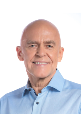 Meet Otto Siegel- MCC, M.Ed - Otto spent 17 years as a highly successful High School Teacher in Munich/Germany and Sao Paulo/Brazil. He discovered the unusual behavior of bright students in every classroom who are 'bored out of their mind' and looked for innovative and creative solutions to keep them engaged beyond classroom activities.
In 1996 he moved to Scottsdale/AZ and started Fit for Learning with his partner Susanna Lange.
During a corporate career as Training Manager for a mid-size company on 24th Street and Camelback he acquired professional coaching skills and graduated from Corporate Coach U in 2001. He became one of 628 Master Certified Coaches (MCC) and developed Genius Coaching on a strictly behavior-based foundation.
Until today (2015) he accumulated more than 13500 coaching hours and 1500 program facilitation hours with family and company engagements.
Between 2010 and 2015 he certified 58 Genius Coaching to benefit from this highly innovative system in AZ, 8 states, Belarus and Perth/Australia. Meet Otto Siegel- MCC, M.Ed - Otto spent 17 years as a highly successful High School Teacher in Munich/Germany and Sao Paulo/Brazil. He discovered the unusual behavior of bright students in every classroom who are 'bored out of their mind' and looked for innovative and creative solutions to keep them engaged beyond classroom activities.
In 1996 he moved to Scottsdale/AZ and started Fit for Learning with his partner Susanna Lange.
During a corporate career as Training Manager for a mid-size company on 24th Street and Camelback he acquired professional coaching skills and graduated from Corporate Coach U in 2001. He became one of 628 Master Certified Coaches (MCC) and developed Genius Coaching on a strictly behavior-based foundation.
Until today (2015) he accumulated more than 13500 coaching hours and 1500 program facilitation hours with family and company engagements.
Between 2010 and 2015 he certified 58 Genius Coaching to benefit from this highly innovative system in AZ, 8 states, Belarus and Perth/Australia.