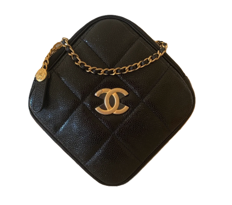 SOLD!  Black Caviar Diamond Cut Quilted Bag Gold Chain - Authentic Chanel Runway Black Caviar Diamond Cut Quilted Bag Gold Chain 
Lambskin  - 2020 
The interior is lined with Red quilted material 
Includes box