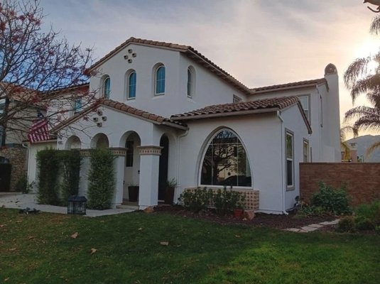 Exterior Painting Projects - We are family owned and operated. We have over 25 years of experience and are proud of the workmanship we provide. We specialize in any size jobs from residential to commercial and interior to exterior painting. We are license and insured! Call us to day for a Free estimate!