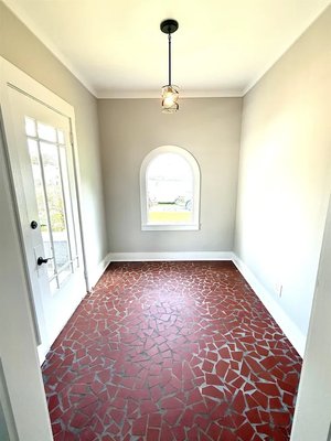Post Construction Clean up - We work hard to provide the most complete post-construction cleaning for your new or renovated home, from top to bottom.