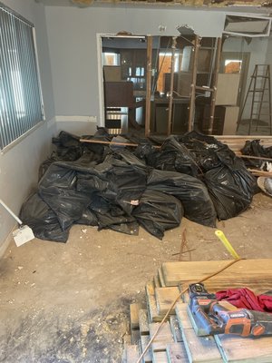 Full house renovation - This is an old house and now it’s the right time to renovate it and get a nice modern home 🏡