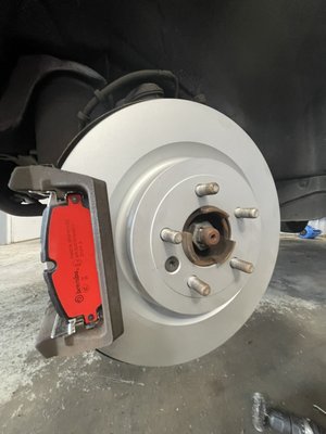 Brakes repair/replacement - Here’s some before and afters of the brakes we’ve done lately! Brakes repair/replacement - Here’s some before and afters of the brakes we’ve done lately!
