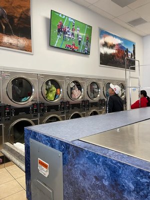 Free soap every Monday - This is a big laundromat with over 100 machines. Free Wi-Fi, free TV d see shows, clean environment Free soap every Monday - This is a big laundromat with over 100 machines. Free Wi-Fi, free TV d see shows, clean environment