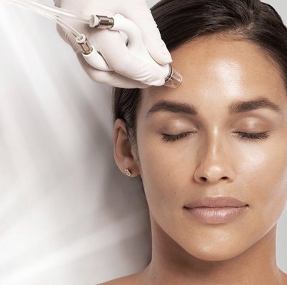 DiamondGlow Skin Resurfacing Treatment - Your journey begins with a warm paraffin hand dip to melt your cares away. Next, our DiamondGlow resurfacing technology will thoroughly exfoliate, extract skin of impurities and infuse it with condition-specific serums specially curated for you. 

Treatments are personalized with your choice of Hydrojelly/Casmara mask, Sensi peel or Enzymatic Brightening treatment and Celluma LED light therapy.  Skin is luminous, smooth, hydrated. Perfect for a special event. 75 min