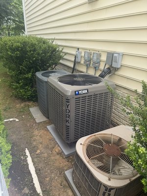New construction for unfinished basement.  Moved system to corner to have more LSA - This remodel was for the basement.  Moved system to corner for more LSA