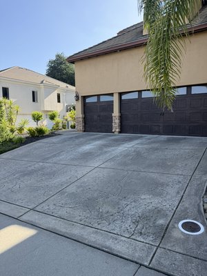 Power washing transformation! - Performed comprehensive power washing of all exterior concrete surfaces, for a beautiful home in Roseville Ca, including driveway, walkways, and patio, to remove dirt, stains, and buildup, restoring the property’s curb appeal.

Our clients were happy and beyond satisfied with the results!