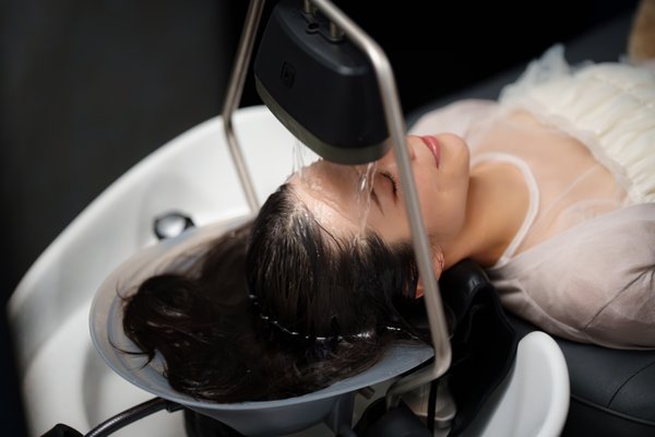 Asian Head Therapy - Experience our Asian Head Therapy with Cleansing Shampoo, a revitalizing treatment that refreshes your scalp and relaxes your mind. Enjoy a soothing treatment focusing on key pressure points, combined with a deep-cleansing shampoo that purifies and rejuvenates your hair, leaving you stress-free and your scalp feeling fresh and invigorated. Asian Head Therapy - Experience our Asian Head Therapy with Cleansing Shampoo, a revitalizing treatment that refreshes your scalp and relaxes your mind. Enjoy a soothing treatment focusing on key pressure points, combined with a deep-cleansing shampoo that purifies and rejuvenates your hair, leaving you stress-free and your scalp feeling fresh and invigorated.