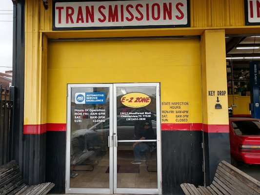 Top-notch Transmission Repair - Established in 1991.

Family man John Zayed, founded E-Z Zone with two goals in mind; to provide channelview and surrounding areas with a quality and trustworthy auto service. Also to provide for his wife and two children. Needless to say he succeeded at both. John instilled family values into his business and instilled that same business value into his family. Today Rashad (his son) and Rana (his wife) operate E-Z Zone with the understanding of providing their customers with quality service, as to the customers are the lifeblood of their company. If you come on the right day you can find John there making sure of it.