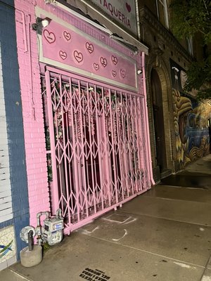 Commercial Building - Customer wanted to prepare her restaurant for an event and asked us to soft/power wash the face of the restaurant and sidewalk. Commercial Building - Customer wanted to prepare her restaurant for an event and asked us to soft/power wash the face of the restaurant and sidewalk.