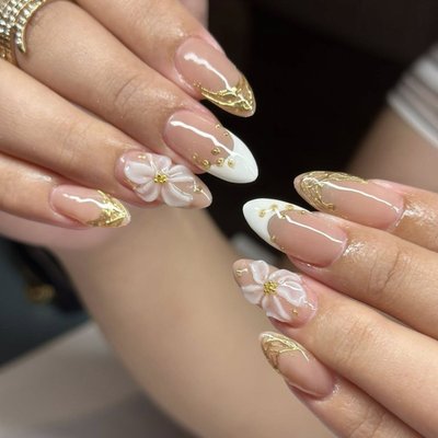 3D Floral & Butterfly Nail Designs - 💖 𝐍𝐨𝐭𝐡𝐢𝐧𝐠 𝐛𝐨𝐨𝐬𝐭𝐬 𝐲𝐨𝐮𝐫 𝐜𝐨𝐧𝐟𝐢𝐝𝐞𝐧𝐜𝐞 𝐥𝐢𝐤𝐞 𝐚 𝐟𝐫𝐞𝐬𝐡, 𝐟𝐥𝐚𝐰𝐥𝐞𝐬𝐬 𝐦𝐚𝐧𝐢𝐜𝐮𝐫𝐞! ✨

Elevate your everyday look with wearable art from Sugar Polish Nail Bar. We specialize in intricate details—from stunning 3D sculpts to dreamy butterfly wings—designed to make you feel confident, beautiful, and perfectly put together. 🦋🌸

Weekend spots are filling up! Treat yourself and secure your appointment today👇

🗓️ 𝗥𝗲𝘀𝗲𝗿𝘃𝗲 𝗼𝗻𝗹𝗶𝗻𝗲: sugarpolishnewnan.com/book
📍 𝗩𝗶𝘀𝗶𝘁 𝘂𝘀: 4010 US-29, Newnan, GA 30265
📞 𝗖𝗮𝗹𝗹 𝘂𝘀: (678) 857-3157

✨ 𝑾𝒂𝒍𝒌-𝒊𝒏𝒔 𝒂𝒓𝒆 𝒂𝒍𝒘𝒂𝒚𝒔 𝒘𝒆𝒍𝒄𝒐𝒎𝒆! ✨