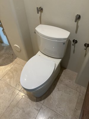 Professional Toilet Installation - 🚽 Need a New Toilet Installed?
From standard replacements to comfort-height upgrades, our licensed plumbers ensure your toilet is installed correctly, leak-free, and up to code—so you can flush with confidence.