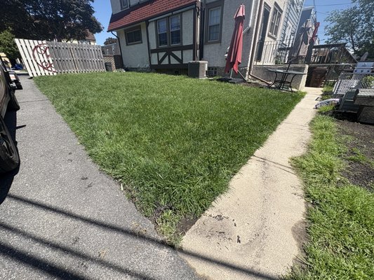 Back yard mow and edge - This customer wanted his backyard striped up and edged out and we delivered! Back yard mow and edge - This customer wanted his backyard striped up and edged out and we delivered!