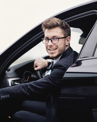 Limo Service - Safe Rides With Professional Drivers And New Vehicles