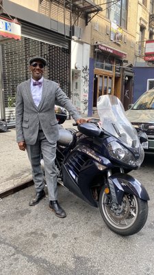 Custom Suit - Custom Tailored Suit 
100% Wool
Herringbone
Gray
3 Piece
Slim Fit